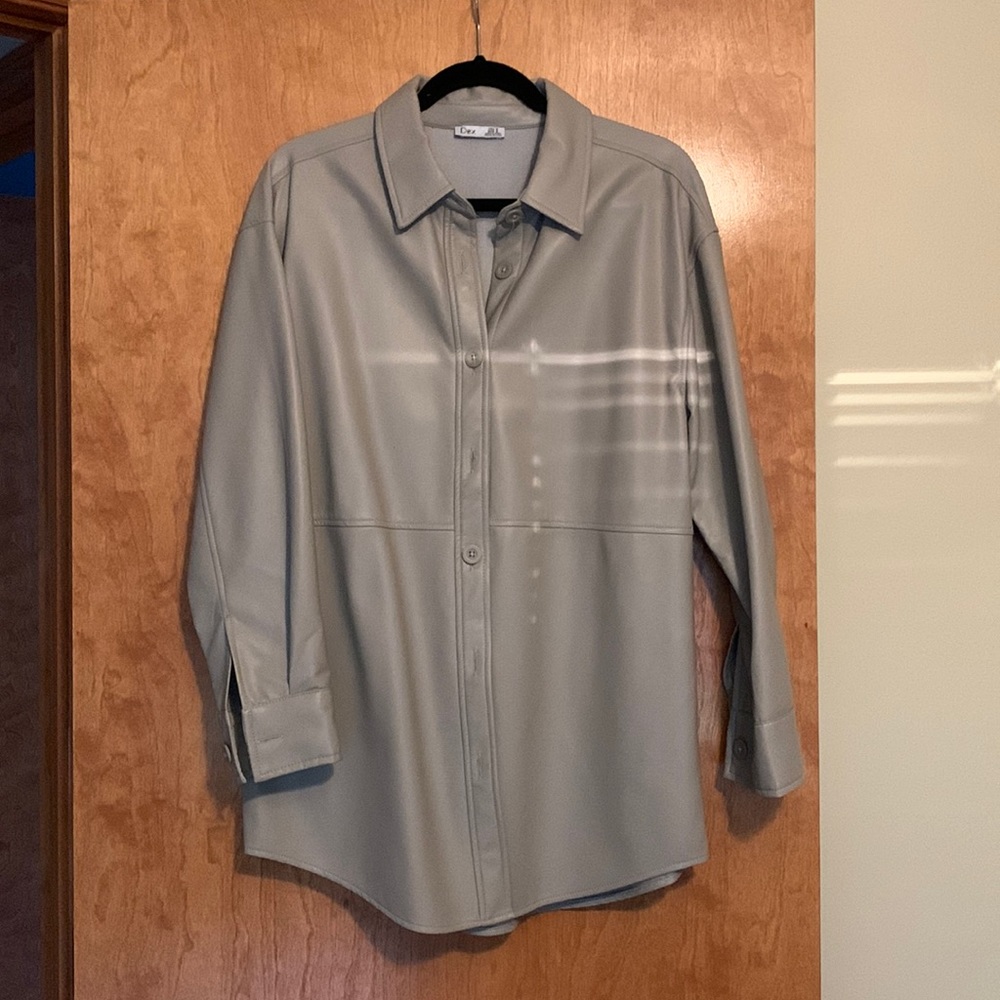 Taupe faux leather Shacket size medium brand Dex.